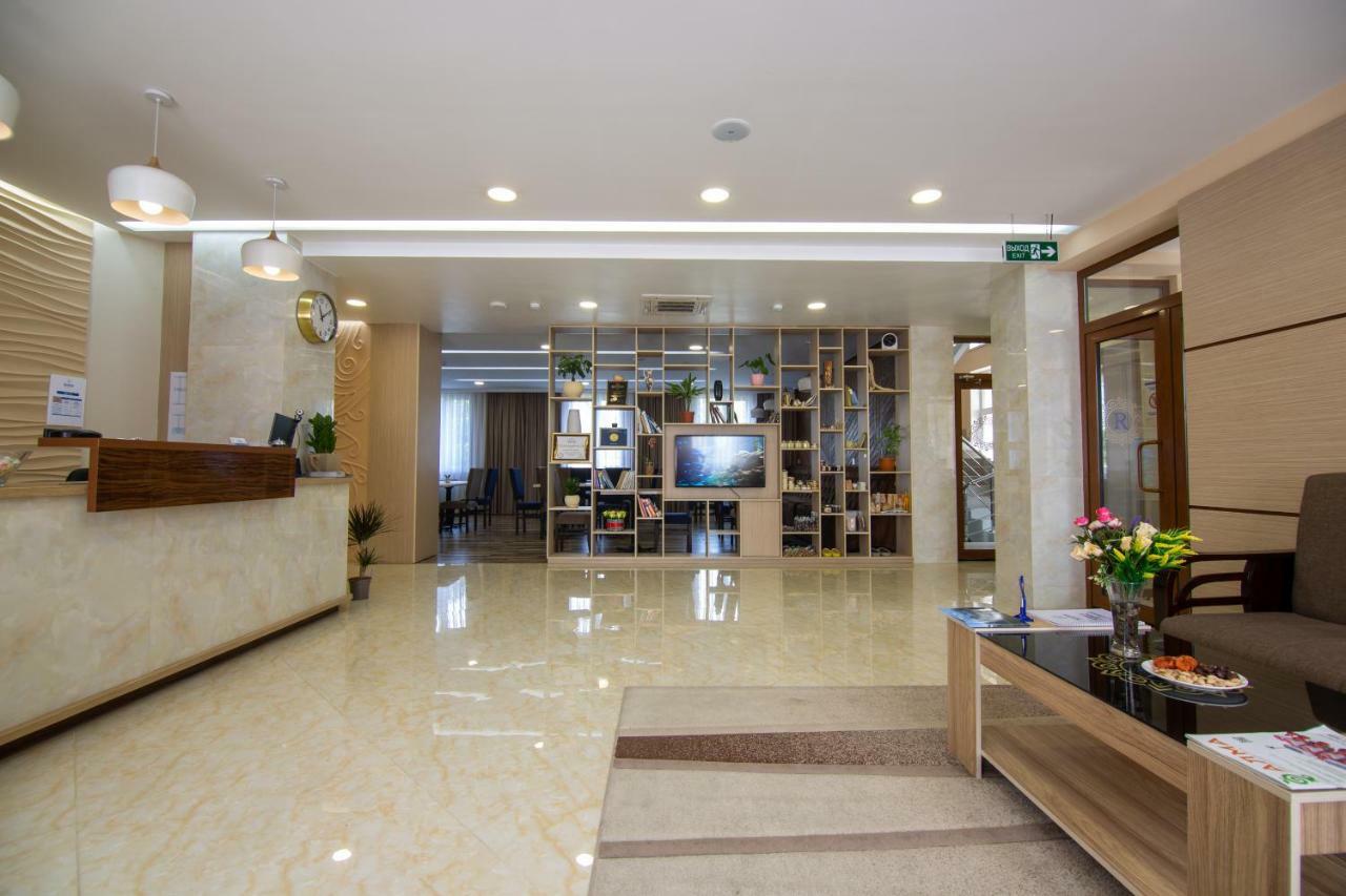 Rayan Hotel Osch Exterior foto